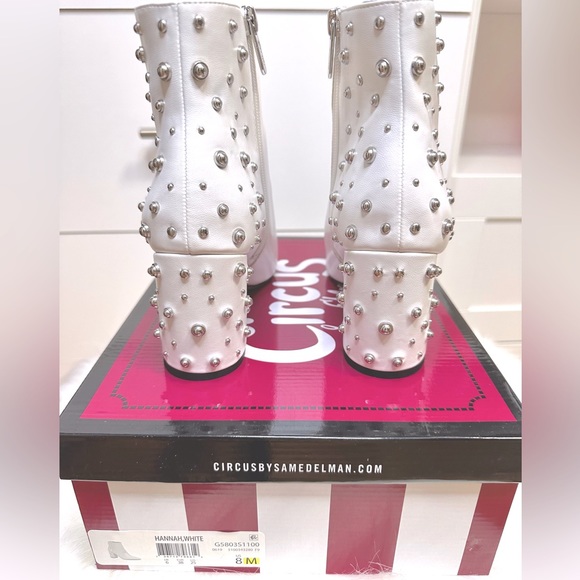 Circus by Sam Edelman Hannah Embellished Faux Leather White Booties - Size 8 - Picture 2 of 8